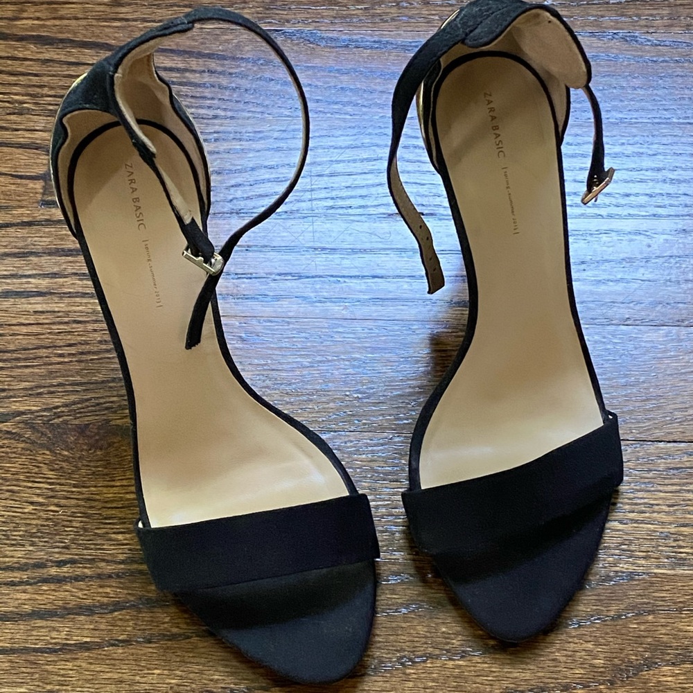 Zara Basic 💛🖤 Heels S/S 2013